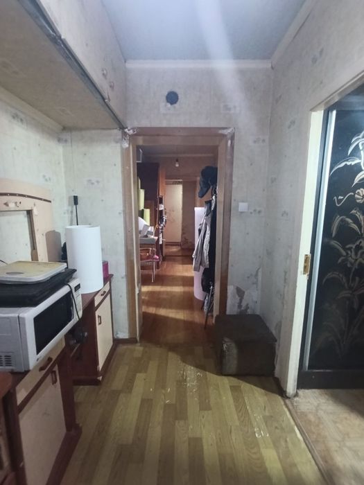 Продаётся 4-х комнатная квартира в Сергели 8