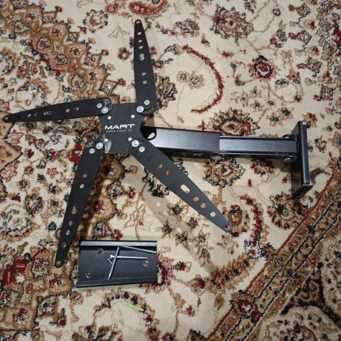 Продам кронштейн