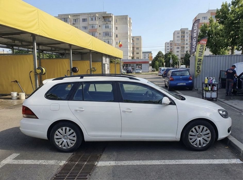 VOLKSWAGEN Golf 2011 — imagine 5