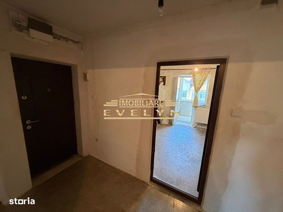 De vanzare apartament 3 camere-bloc tip vila !!