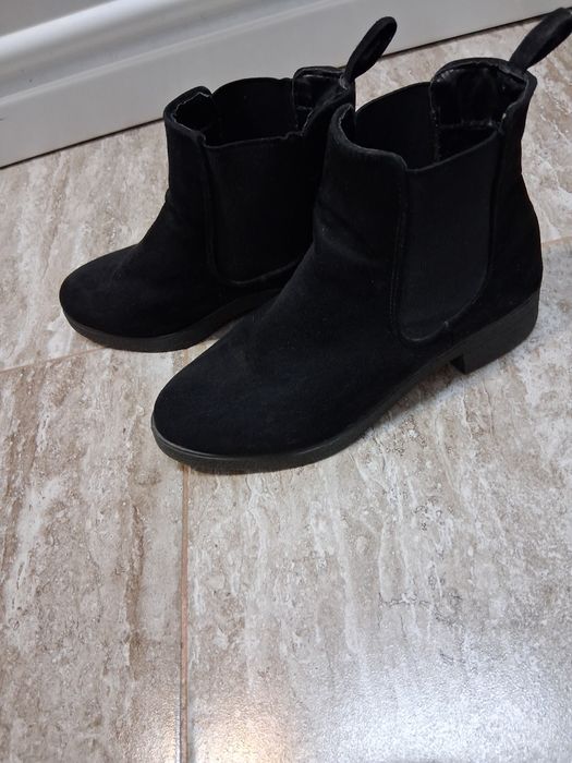 Botine dama piele intoarsa