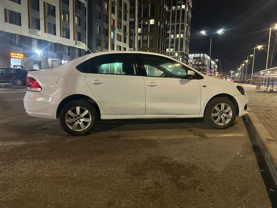 Фольсваген поло 2015