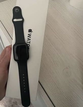 Продам Apple Watch se 44 mm.