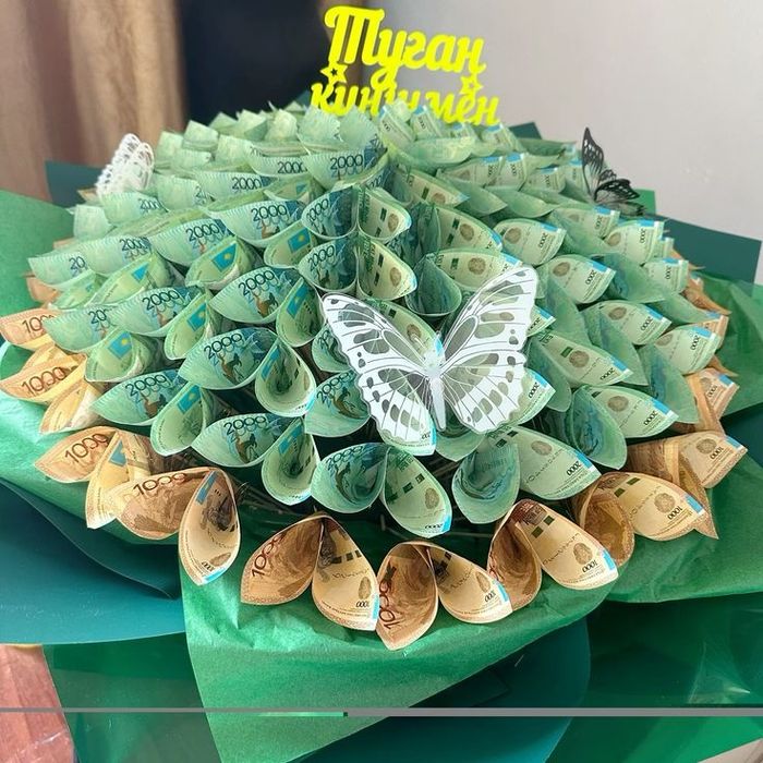 Денежные букеты на любую сумму