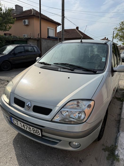 Продавам Renault Scenic