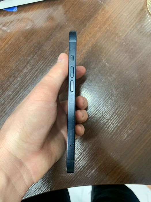 Айфон 13 в отличном состоянии