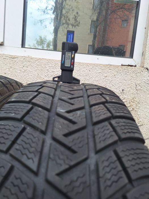 7mm! 235 60 16 Michelin alpin latitude