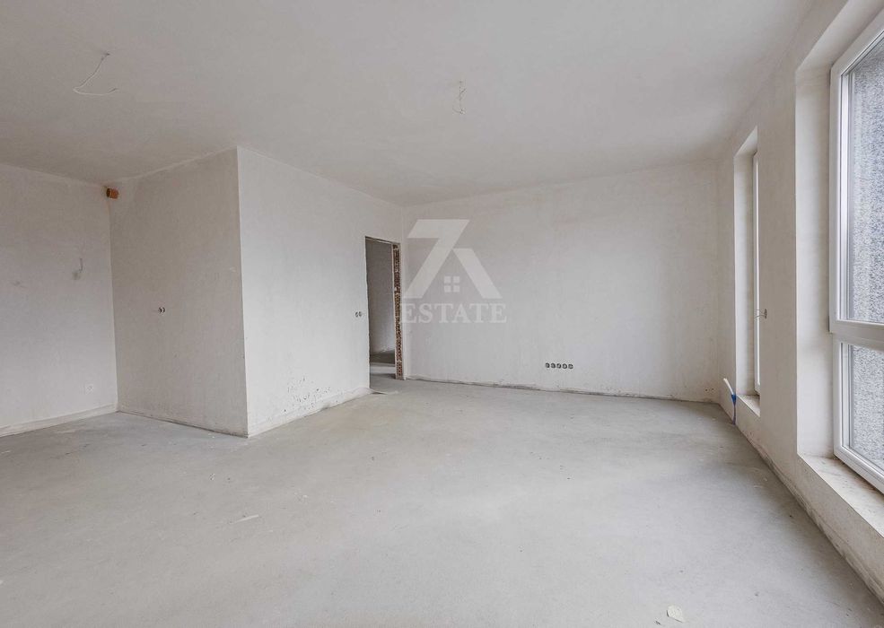 Продава просторен 3-стаен апартамент в ж. к. Овча Купел