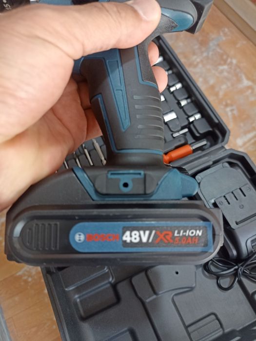 BOSH шуруповёрт сотилади. Янги, ишлатилмаган.