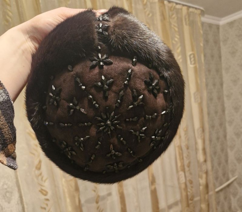 Срочно продам норкувую шапку