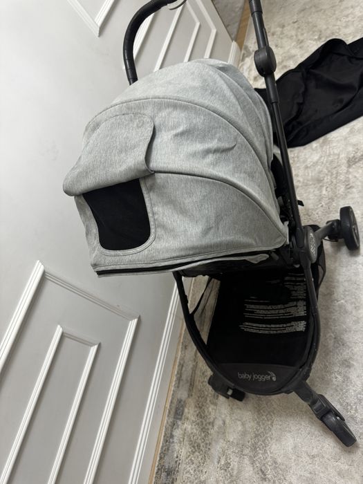 Каляска детская до 3-х лет