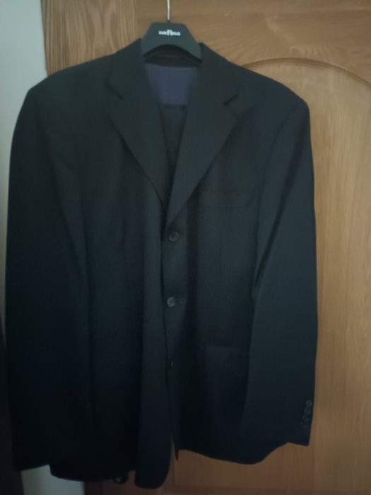 Официален мъжки костюм