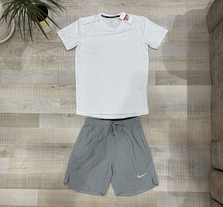 Nike Dri-FIT Running комплект – Тениска + шорти, размер L, нов с етикети