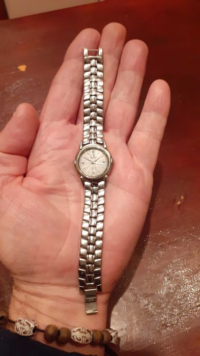 Ръчен часовник SWISTAR дамски продавам