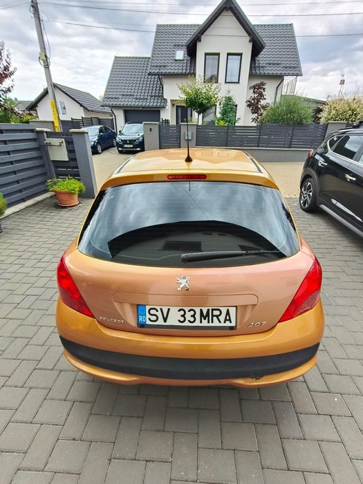 Vând Peugeot 207  an 2008   80.700 km