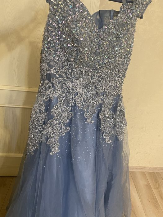 Продам бальное платье