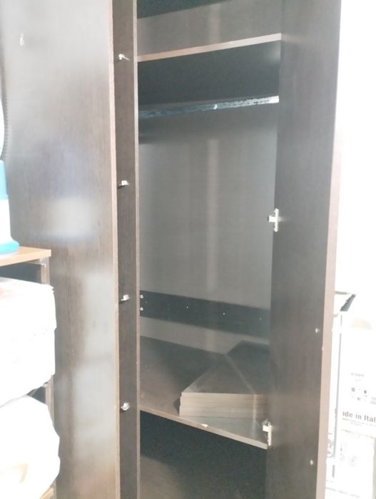 Продам углаво шкаф