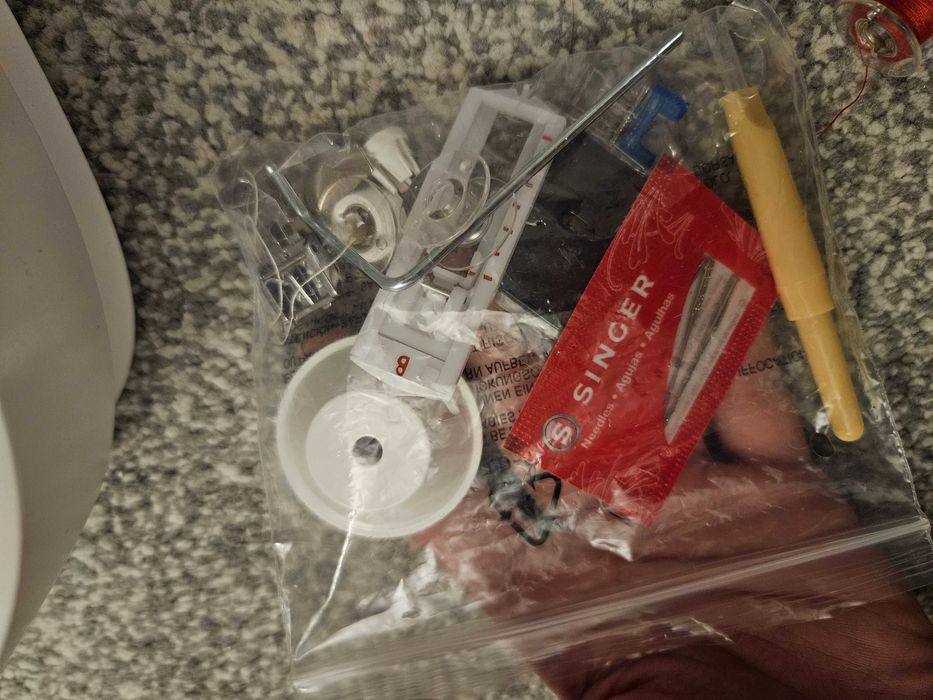 Vand masina cusut Singer M2405