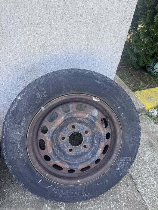 Set 4 roti jante tabla otel cu anvelope iarna 195 65 R16 Mazda 3/5/6 Kia Ceed Hyundai i30
