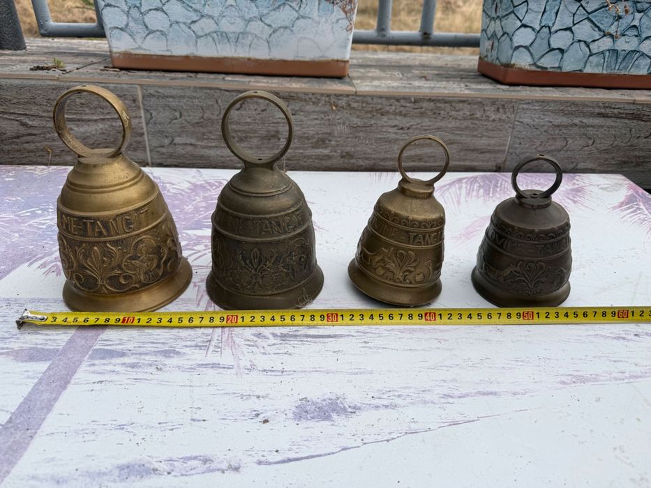 Месингови камбани