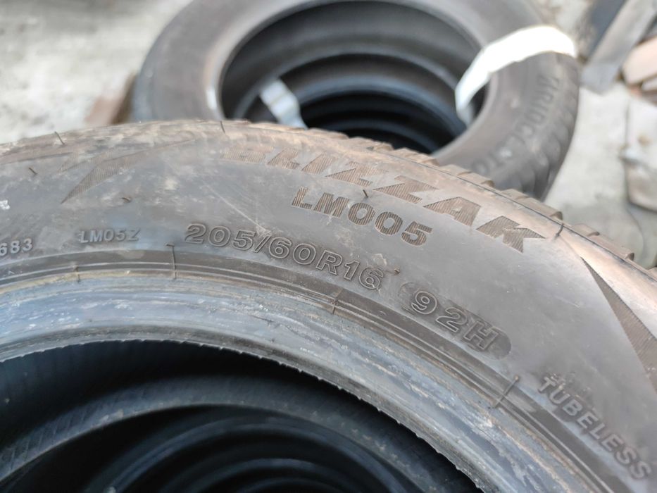 4бр Зимни Гуми 205 60 16 - Bridgestone
