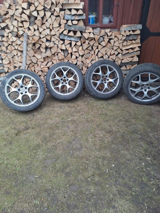 Roti cu cauciucuri de vara R17