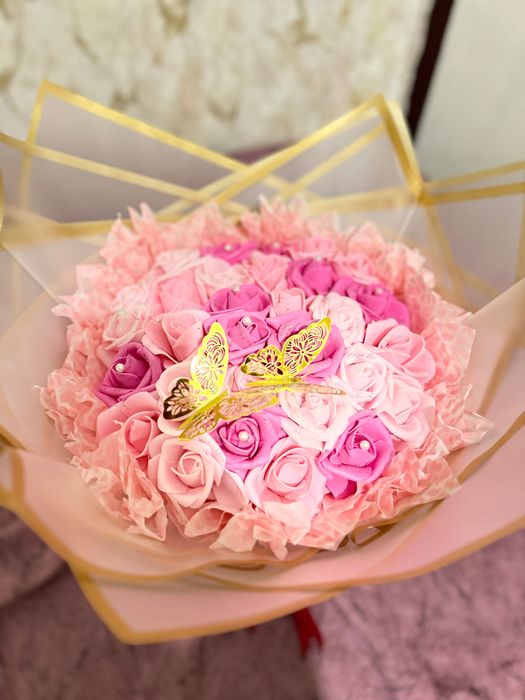 Ръчно направен Букет от 30 вечни рози