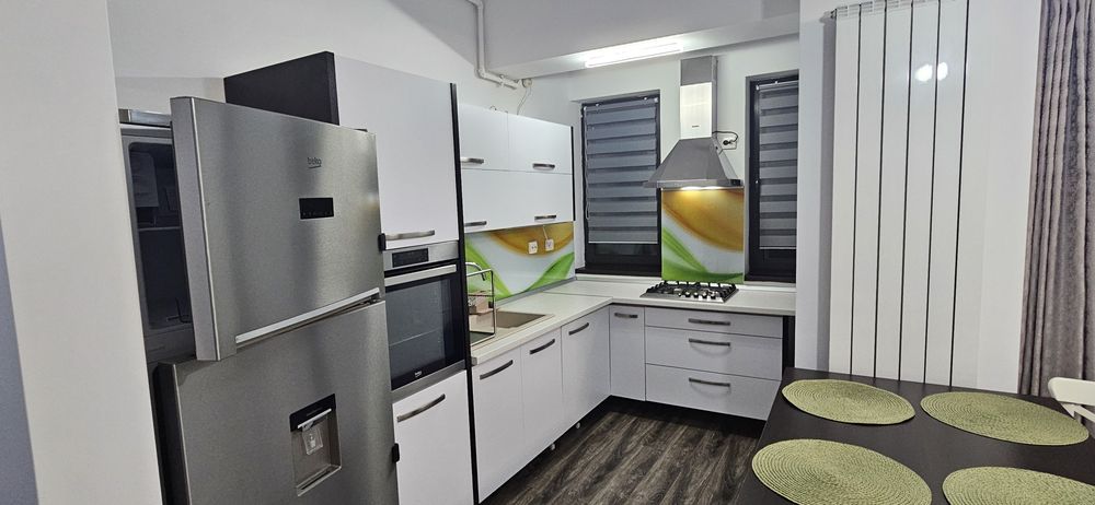 Apartament 3 camere | 80 mp | 2 băi | parcare inclusă | 9 Mai