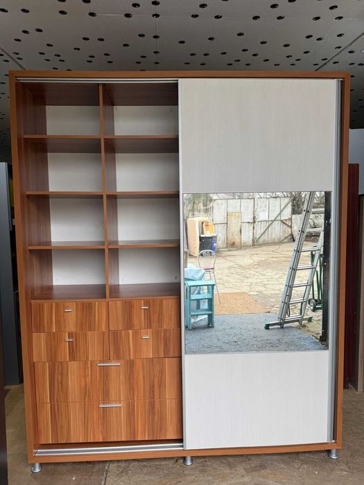 Dressing; Sifonier cu usi glisante; Dulap cu Oglinda