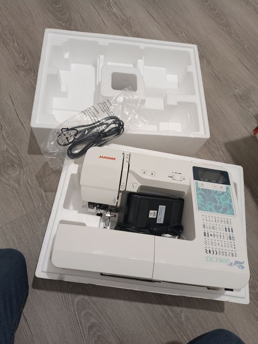 yangi tikuv mashinasi sotiladi