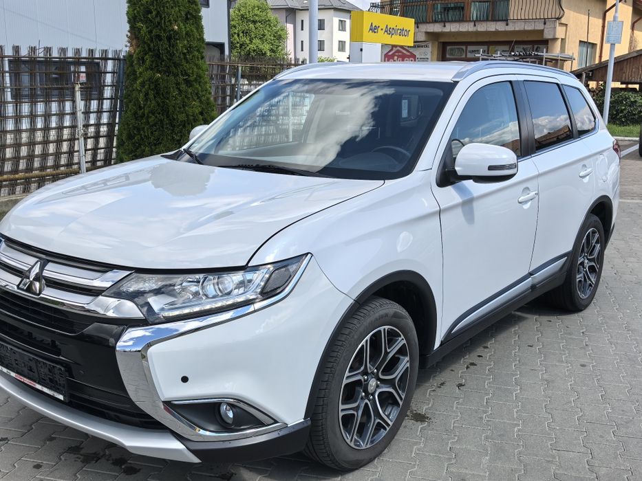 Mitsubishi Outlander 2016