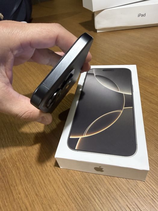 Iphone 15 pro -black 512gb