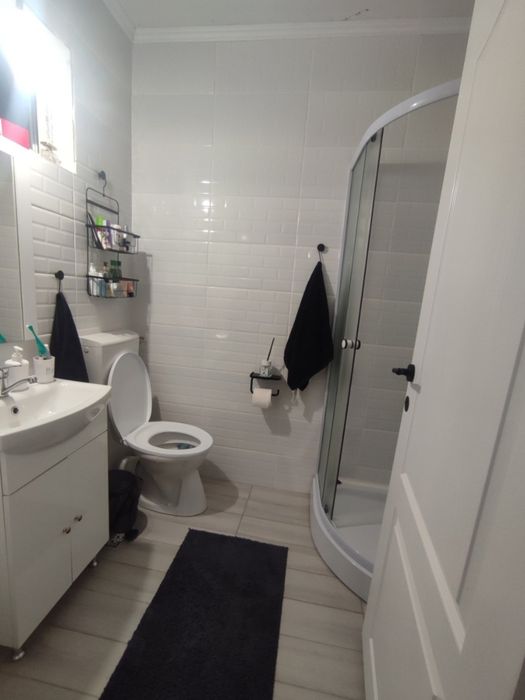 Vând  casă Albota P+1E sub prețul unui apartament