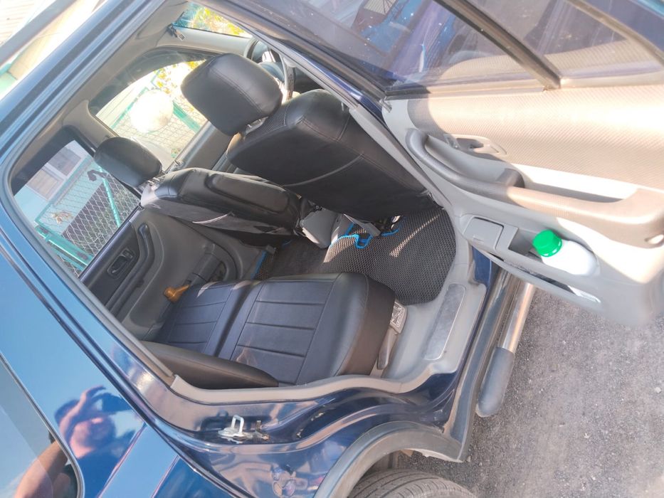 Honda crv  2000 год