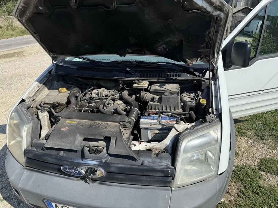 Vând Ford Transit Connect