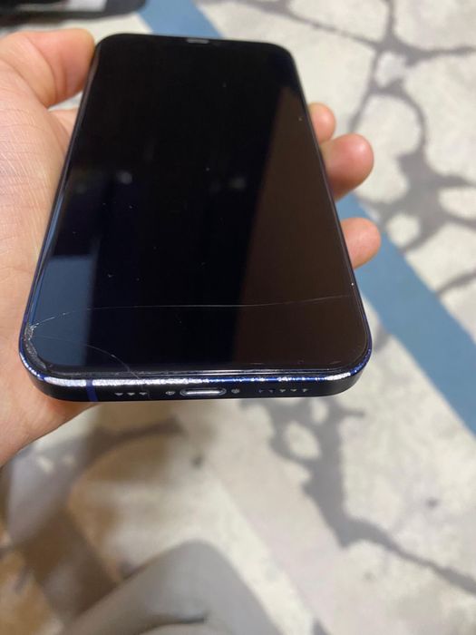 Iphone 12 сатылады