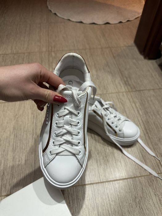 Дамски маратонки Guess