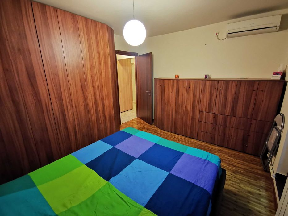 Apartament superb 3 camere / 2 bai / loc parcare / centrala / liber!!!