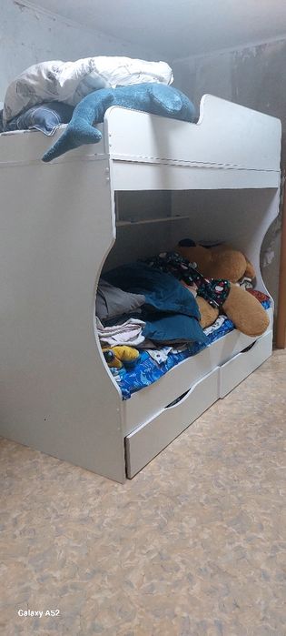 Кровать двухярусная