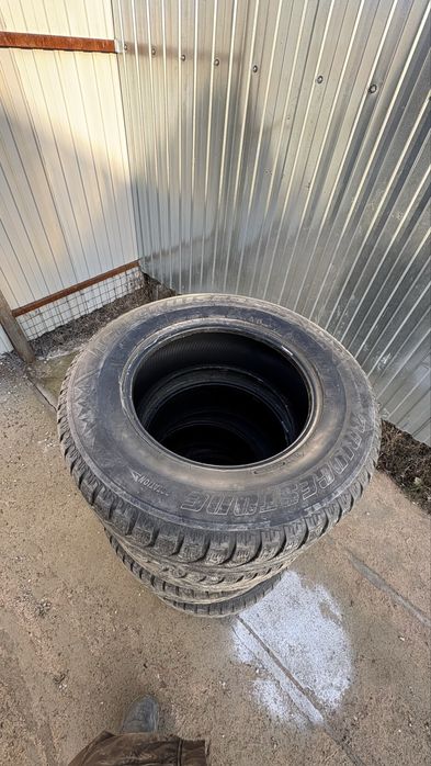 Продам зимние шины