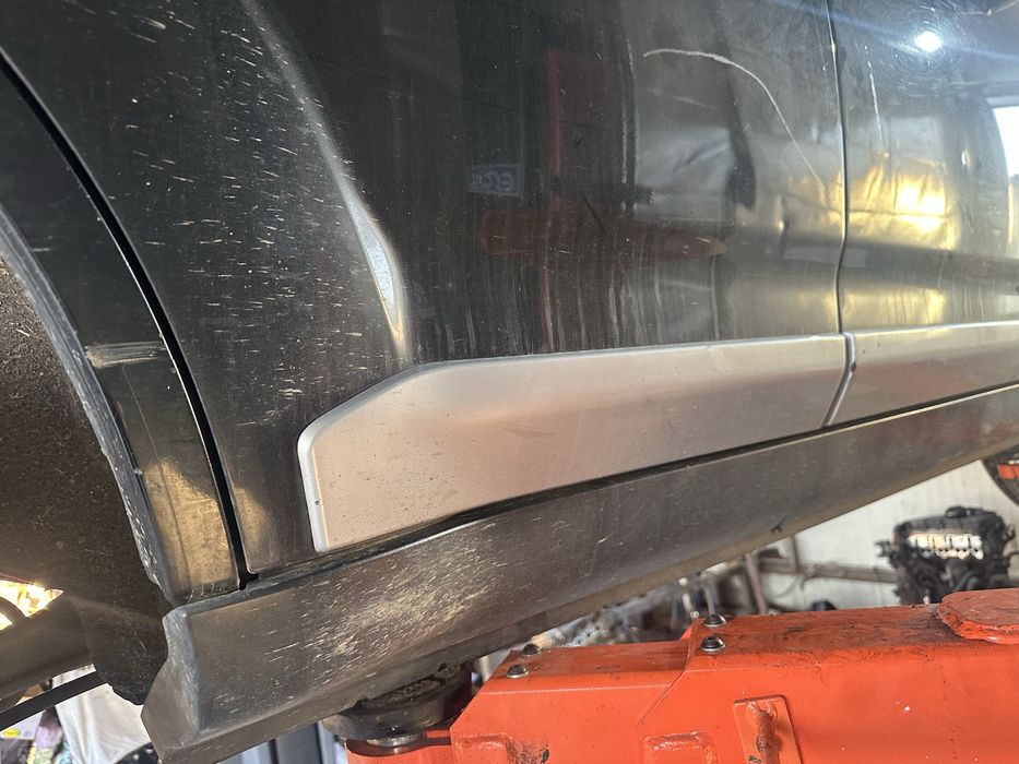 Лайсни за врати за Митсубиши Аутлендър 2007-2013г.!