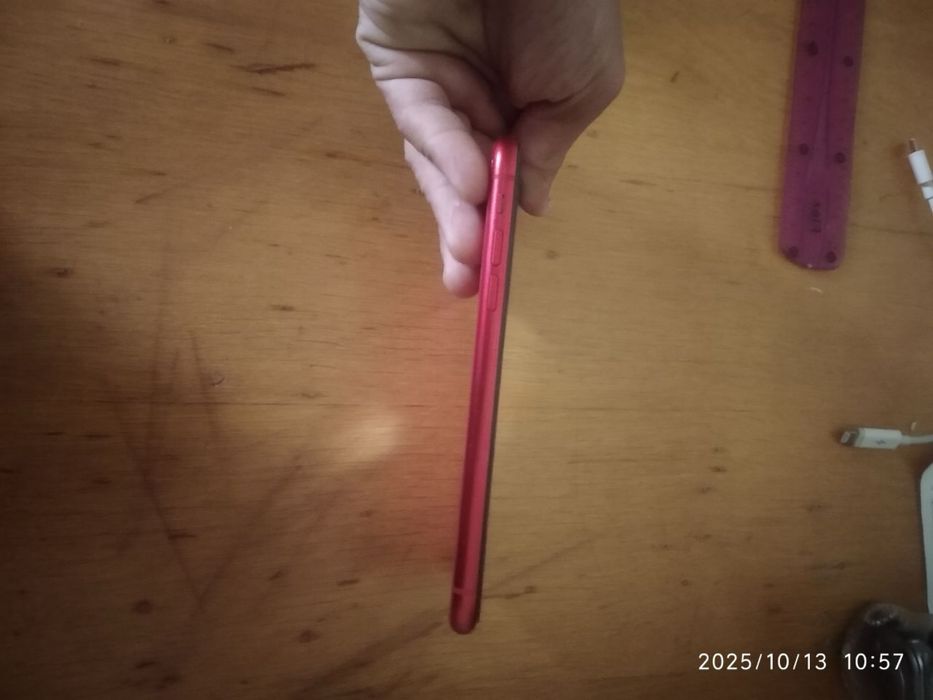 Qizil Iphone 11 64Gb