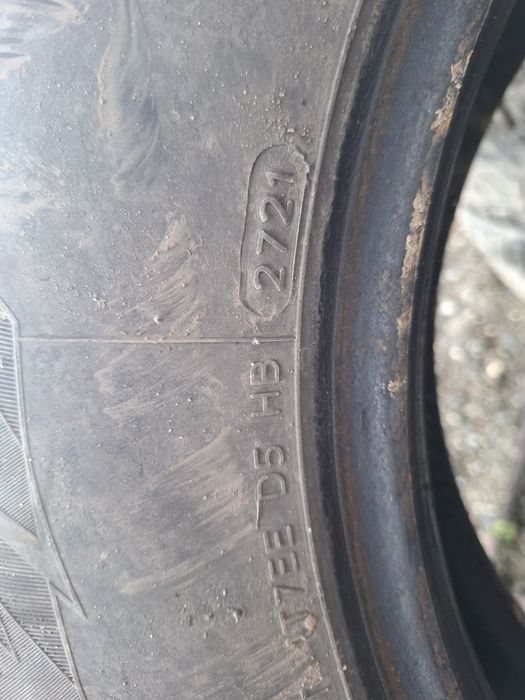 Vând anvelope Hankook 225 75 R16C All seasons