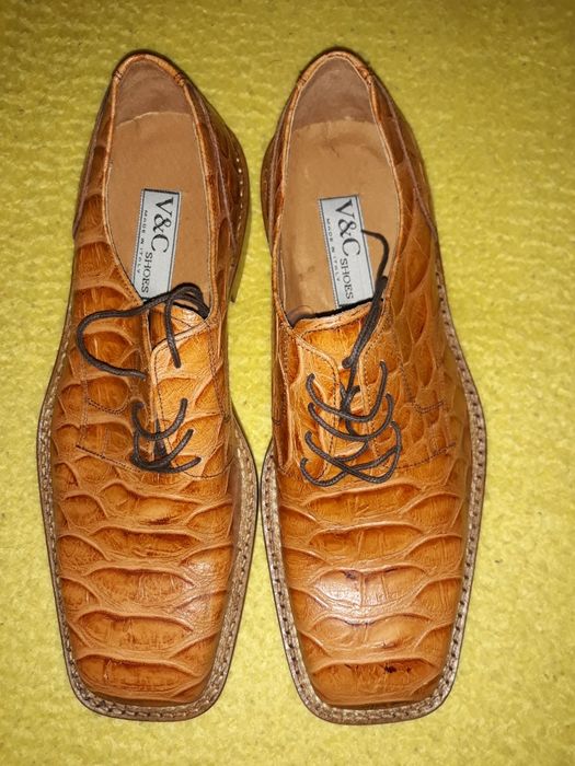 Pantofi barbati noi.