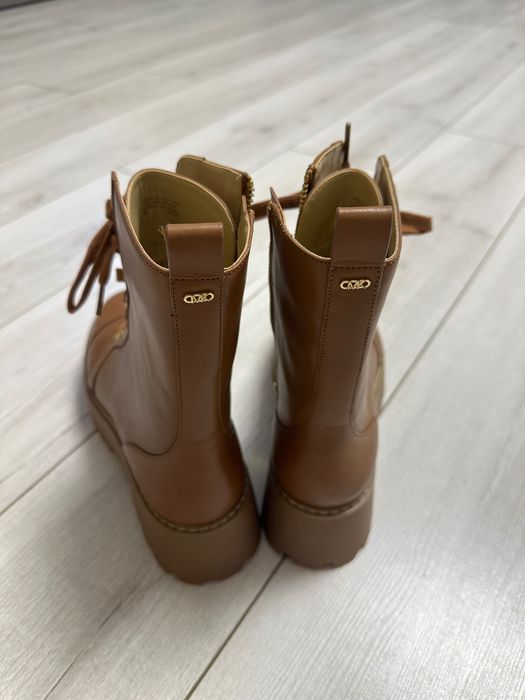 Bocanci noi, doar probați, fără cutie, michael kors