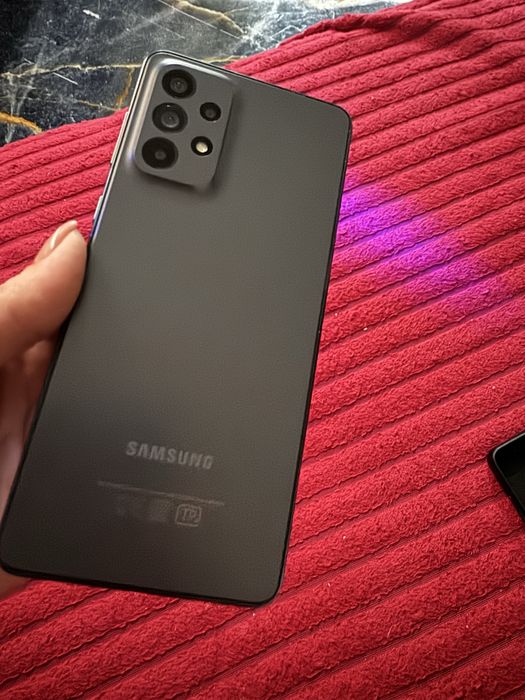 Продам самсунг А73