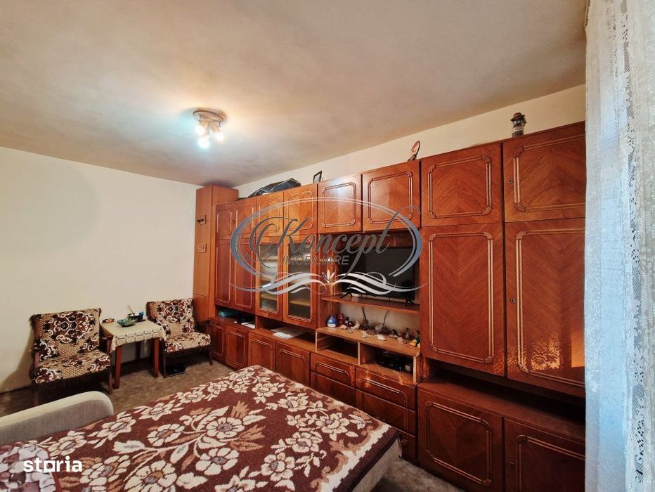 Apartament spatios cu balcon inchis si beci in zona Supeco