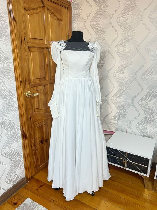 Продаётся свадебное платье