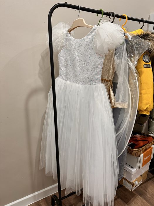 Прокат платьев для девочек