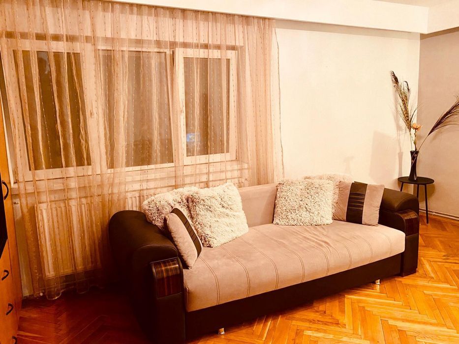 Vand apartament str Louis Pasteur cluj